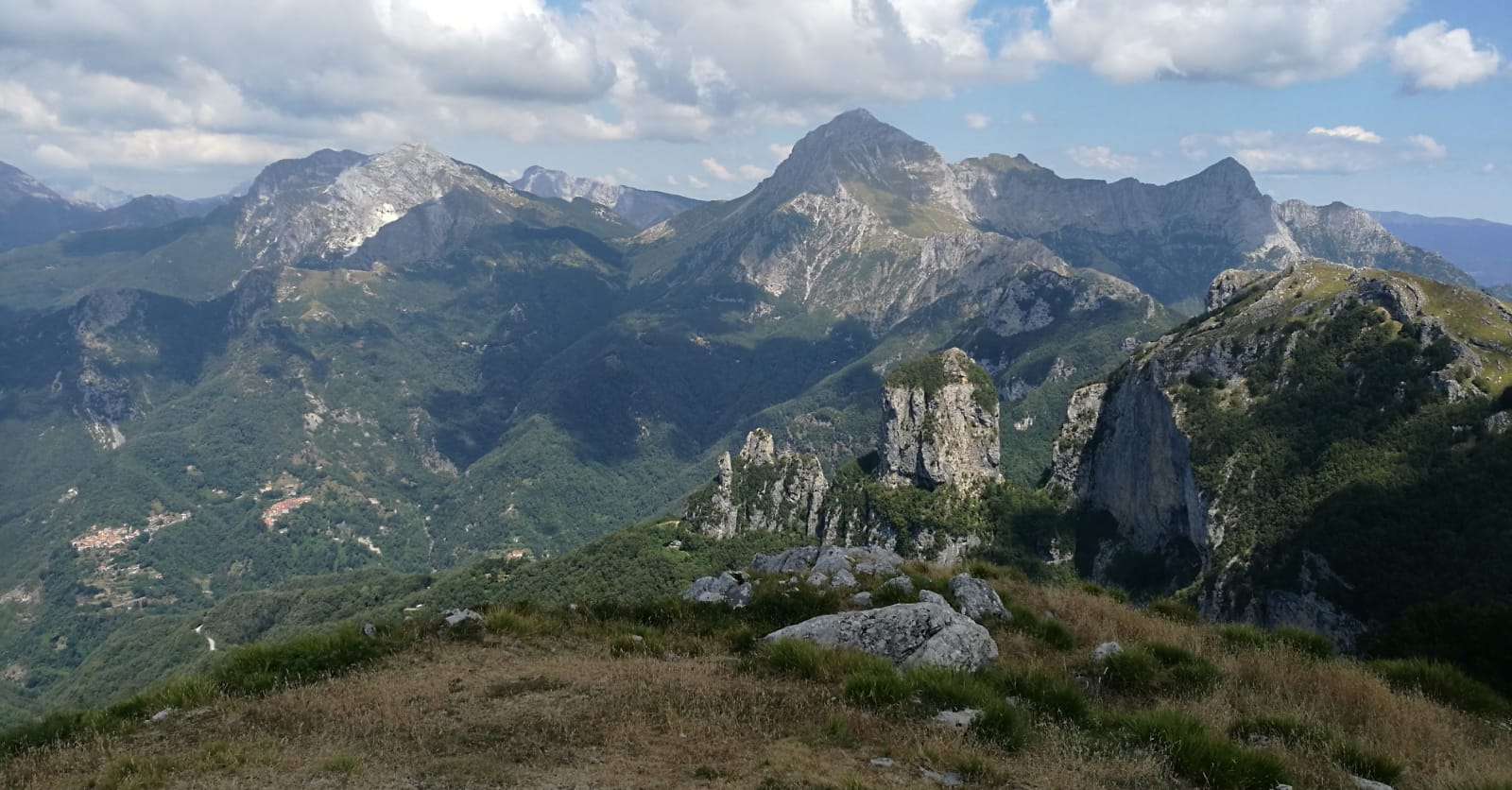 Monte Matanna – Monte Nona ( Alpi Apuane ) immagini\calendario\20181006_1.jpg